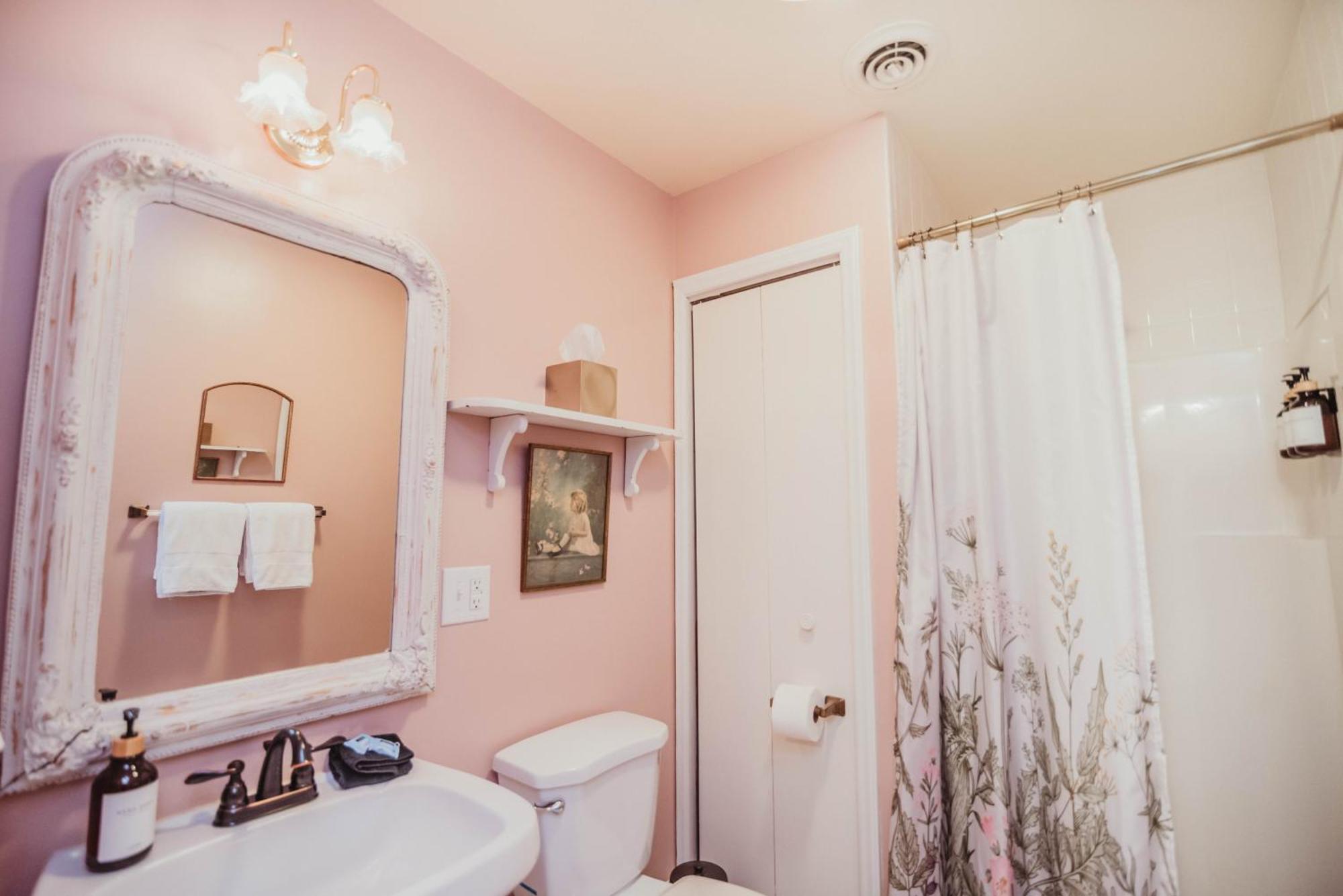 The Claiborne Couette-café Rocky Mount